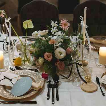 ampersand By LAGUNAVEIL ATELIER(アンパサンド バイ ラグナヴェールアトリエ) テーブルコーディネートもテーマにあわせて一緒にご相談していきます