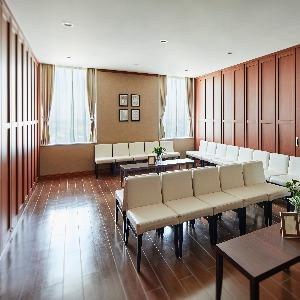 ampersand By LAGUNAVEIL ATELIER(アンパサンド バイ ラグナヴェールアトリエ) 【親族控室】結婚式前には家族水入らずの時間を過ごして