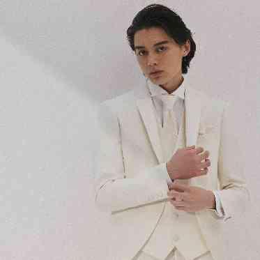 ampersand By LAGUNAVEIL ATELIER(アンパサンド バイ ラグナヴェールアトリエ) タキシードも充実のラインナップ