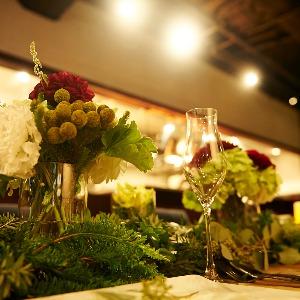 JAM ORCHESTRA ワインレッド×キャンドルを使ってぐっとムードを出した演出です。