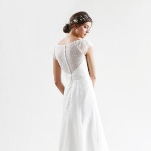 JAM ORCHESTRA レンタルサロンからオーダーメイドまでお二人のご希望に沿ってご紹介をさせて頂きます