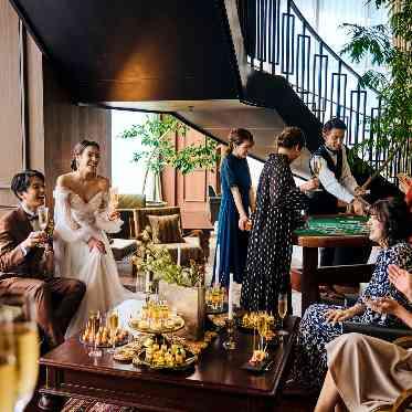 キャトルセゾン浜松 Les Quatre Saisons Hamamatsu ドリンク片手にゲストとの会話が楽しめる