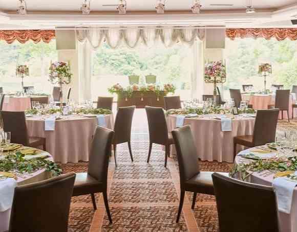 つま恋リゾート 彩の郷 (さいのさと) 披露宴会場