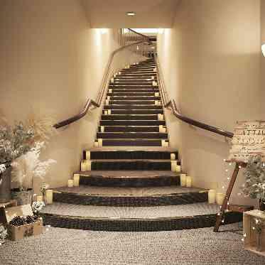 ホテルクラウンパレス知立 ATTIC ROOMへ繋がる階段