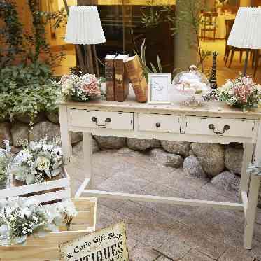 ホテルクラウンパレス知立 ナチュラルテイストにアンティークの装飾が映える