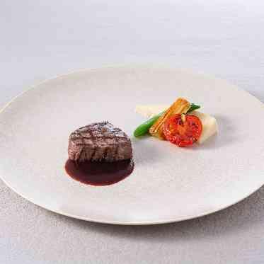 ホテルロイヤルクラシック大阪 肉料理