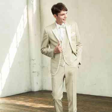 ホテルロイヤルクラシック大阪 タキシード