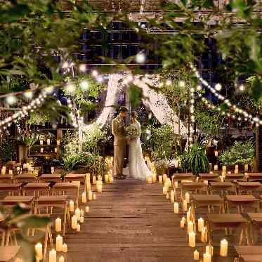 MEDI (メディー) 揺らめくキャンドルの灯りの中で誓う神秘的なナイトセレモニーが叶う