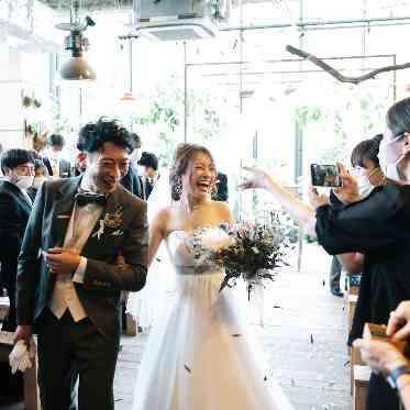 MEDI (メディー) 【カップル実例】ボタニカルチャペルでお二人らしい挙式