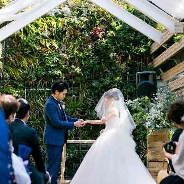 MEDI (メディー) 【カップル実例】爽やかな風を感じながら指輪の交換