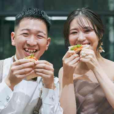 MEDI　(メディー） お二人のエピソードレシピ「沖縄旅行の思い出の味～トマトとレタスのミートタコス」