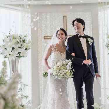 シャングリ・ラ 東京 あたたかい祝福に包まれるチャペルでの挙式