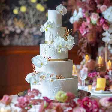 シャングリ・ラ 東京 コーディネートに雰囲気をあわせてケーキもご用意