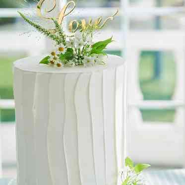 大宮璃宮 フルーツではなく生花でケーキを彩る