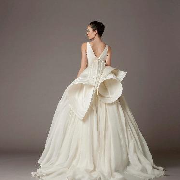 大宮璃宮 ウエディングドレス