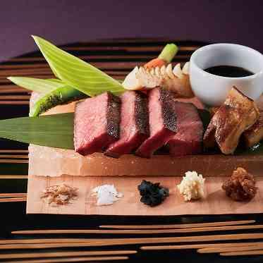 大宮 アートグレイス ウエディングシャトー 極上の和牛とフォアグラの競演、五感を満たす一皿。