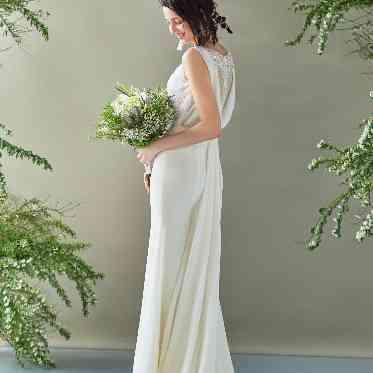 大宮 アートグレイス ウエディングシャトー ウエディングドレス