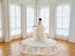 大宮アートグレイス ウエディングシャトー ドレス・衣装の写真4