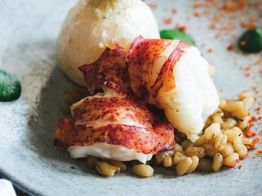 IWAIOMOTESANDO 料理の写真3