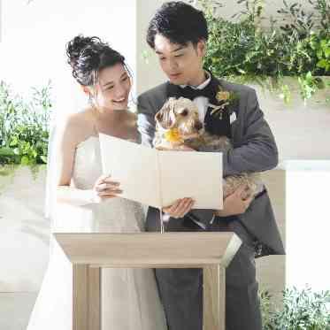 ザ クラシカ ベイリゾート 【肉球スタンプ】
結婚証明書へのサインは愛犬・ペットもご一緒に♡