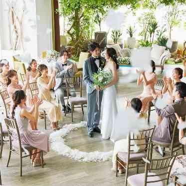 ザ クラシカ ベイリゾート 【ガーデンチャペル】
ナチュラルな雰囲気に!ゲストの祝福を近くに感じられます。