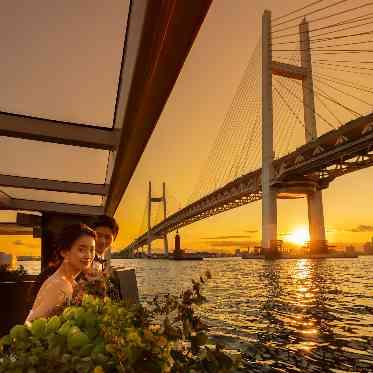 ザ クラシカ ベイリゾート おふたりだけでの撮影はもちろん、ご親族様、ご友人様との撮影もO K!