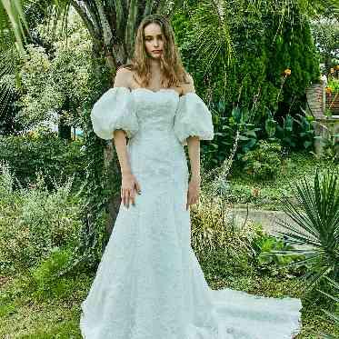 ザ クラシカ ベイリゾート シルエットや質感はもちろん、当日の過し方まで考え抜いて厳選されたドレスの数々!