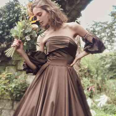 ザ クラシカ ベイリゾート 専用ドレスブランド『LIVE LOVE LAUGH(リブラブラフ)』