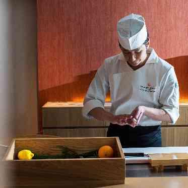 ガーデンテラス福岡 ホテル&リゾート 大人気の寿司カウンターも完備