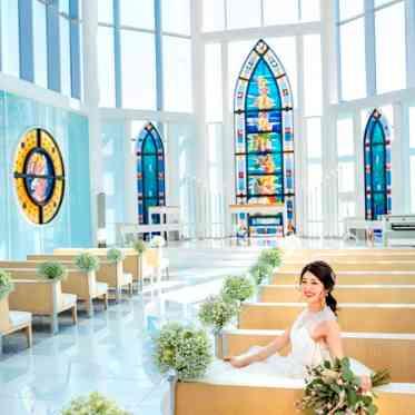 ラ・メゾン Suite 姫路 自然光が広がる挙式会場は姫路最大級!