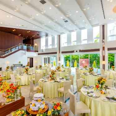 季節の花々でコーディネートは自由自在♪