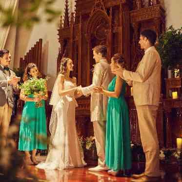 LA POLTO(ラ ポルト) ゲストも参加し、オリジナルの人前式も