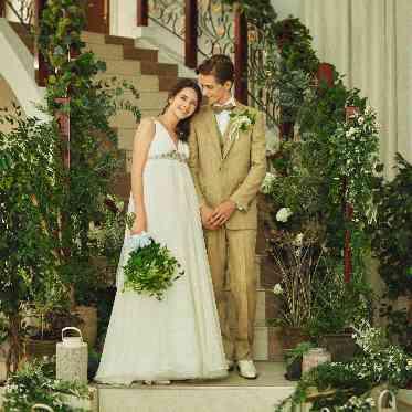 LA POLTO(ラ ポルト) 大階段にグリーンを飾るとフォトスポットにも変身