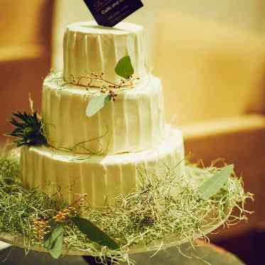 LA POLTO(ラ ポルト) ナチュラルテイストなウエディングケーキも