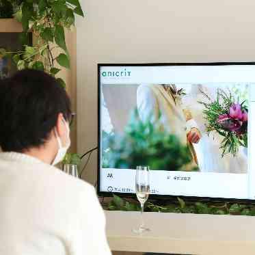 The Liverary(ザ ライヴラリー) 配信サービス「アニクリLive」にはコメント機能やリアルタイムのギフト機能も完備