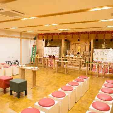 ORIENTAL KYOTO SUZAKU-TEI(オリエンタル京都朱雀邸) 雀踊邸
京都の有名な神社の神主様をお招きいたします