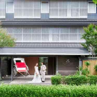 ORIENTAL KYOTO SUZAKU-TEI（オリエンタル京都朱雀邸） 京町家をモチーフにした親しみある外観
