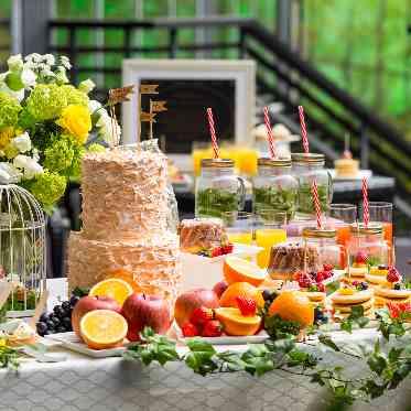 ORIENTAL KYOTO SUZAKU-TEI(オリエンタル京都朱雀邸) テラスでデザートビュッフェをご用意