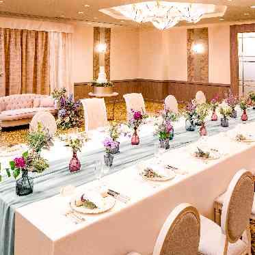 ホテルオークラ東京ベイ 少人数から中人数まで対応可能な、柔らかくノーブルで落ち着きのある会場