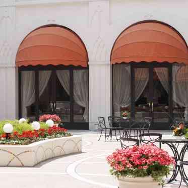 ホテルオークラ東京ベイ ゲストが集い、交流するこの場所での挙式も素敵