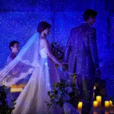 アルマリアン東京 真っ白なチャペルだからこそ星空とキャンドルの灯が美しく映える