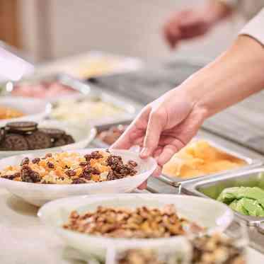 アルマリアン東京 ドライフルーツやナッツなど好きなトッピングを選んで