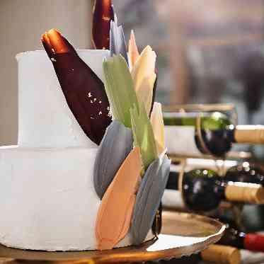 アルマリアン東京 お洒落なコーデには流行のブラシストロークのケーキデザインがお勧め◎