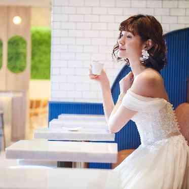 アルマリアン東京 トレンドのカフェのようなお洒落でスタイリッシュな空間に大切なゲストをお招きする