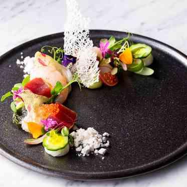 アルマリアン東京 お寿司をイメージした前菜