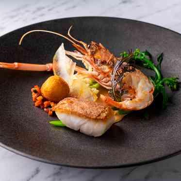 アルマリアン東京 縁起の良い海老に末永いお二人のお幸せを願って。