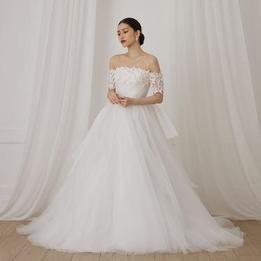 アルマリアン東京 オリジナルドレスブランド【PRIMACARA】