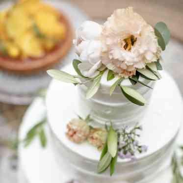 ガーデンを使ったデザートビュッフェも好評