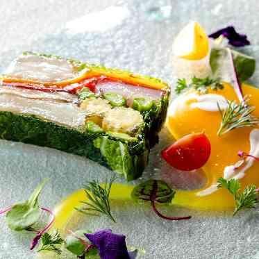 世界に一つだけのフルコースでゲストをおもてなし