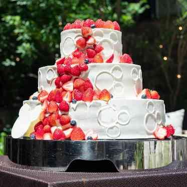 おふたりの思い出をウェディングケーキに